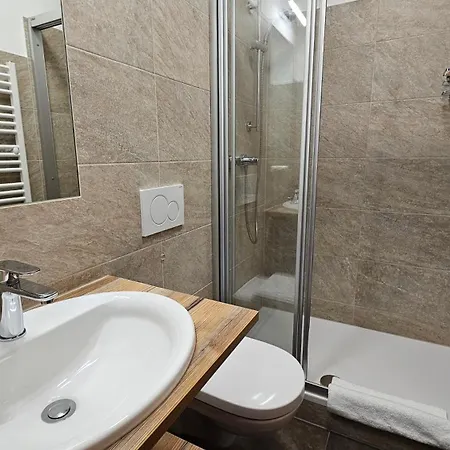 Haus Schiwelt 아파트 *